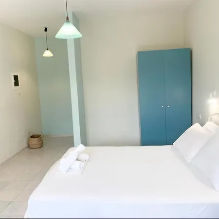 Ilias Apartment Finikounta
