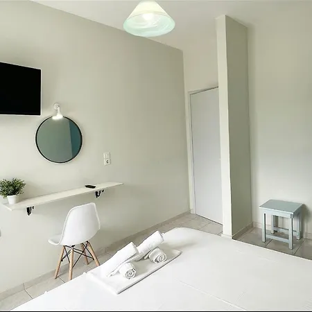 Ilias Apartment Finikounta