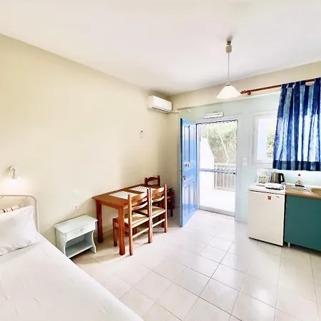 Apartment Ilias Finikounda