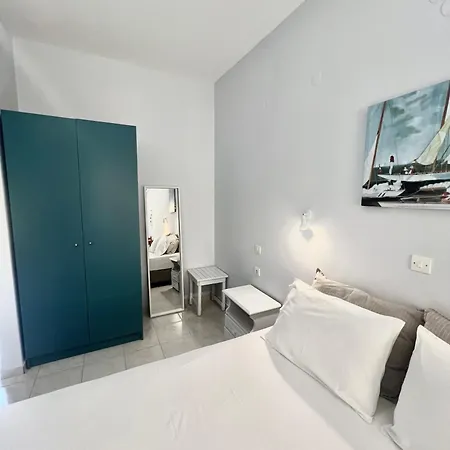 Ilias فينيكونتا