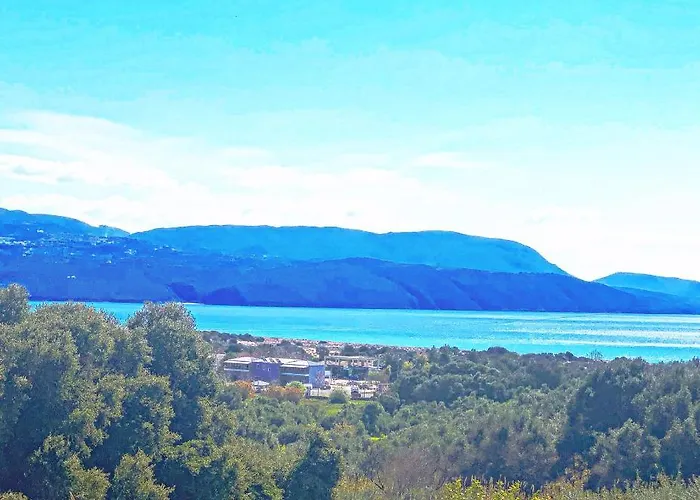 Apartman Ilias Finikúnda